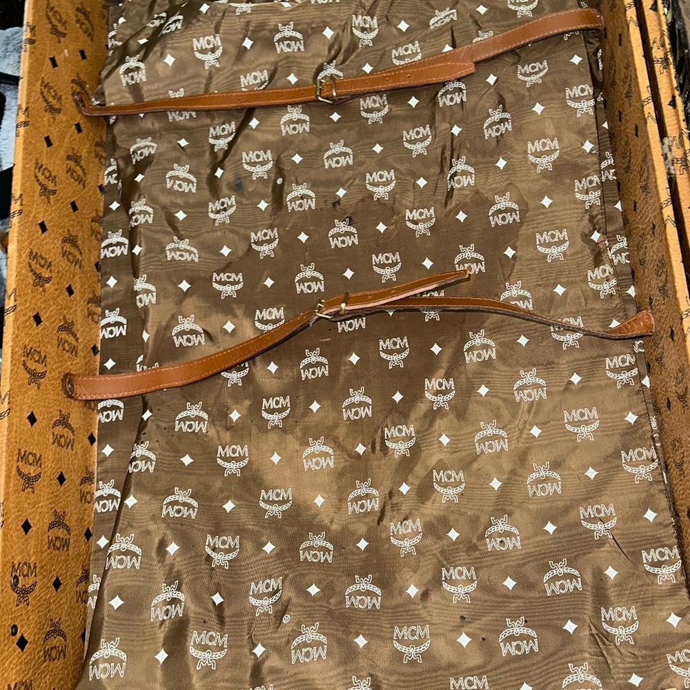 Custom Order Mcm Trunk RARE - Picture 8 of 9